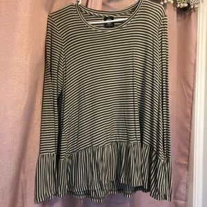 Bobeau Green and White Stripped Long Sleeve
